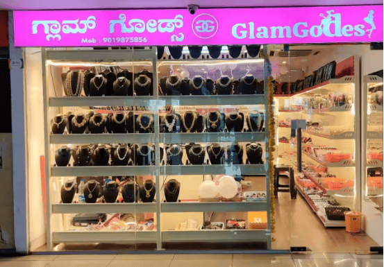 Glamgodes- Unveiling the Tale of Glamour
